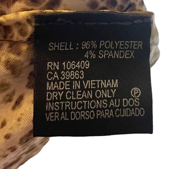 TAHARI Arthur S Levine Gold Medallion Blouse Sz M - Picture 11 of 12